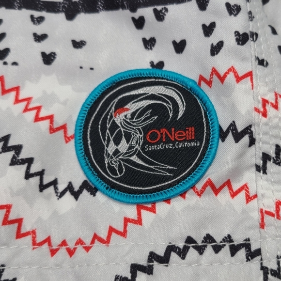 O’Neill Winter Sweater Print Red White & Blue Board Shorts Men's Size 38 EUC - Picture 2 of 13